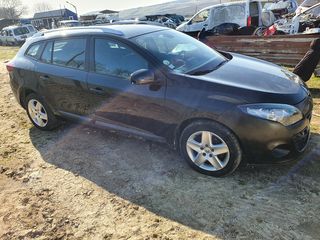 Dezmembrez Megane 3. foto 4