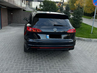 Volkswagen Touareg foto 4