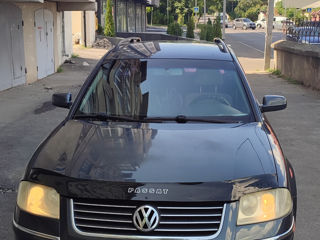 Volkswagen Passat foto 1