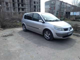 Renault Grand Scenic foto 1