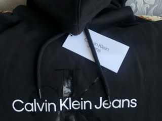 Calvin Klein foto 3