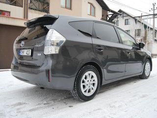 Toyota Prius + foto 4