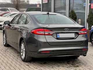 Ford Fusion foto 4