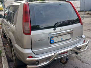 Nissan X-Trail foto 1