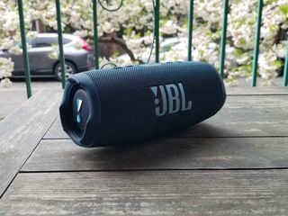 JBL Charge 5 - NEW - новая бомбическая колонка от JBL. foto 13