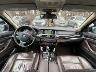 BMW 5 Series foto 8