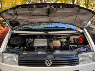 Volkswagen T4 foto 3