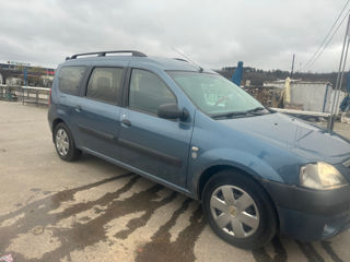 Dacia Logan foto 2