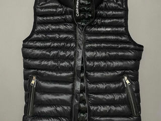 Жилетки Boss, Moncler, Hugo, Kelvin foto 1