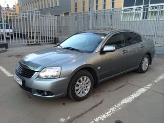 Mitsubishi Galant foto 1