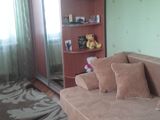 Vind apartament in stare foarte buna , posibil schimb pe apartament in Chisinau fara reparatie foto 2
