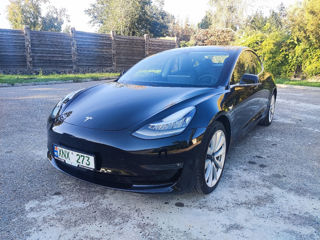 Tesla Model 3 foto 4