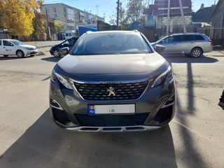 Peugeot 5008 foto 1