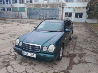 Mercedes E-Class foto 10