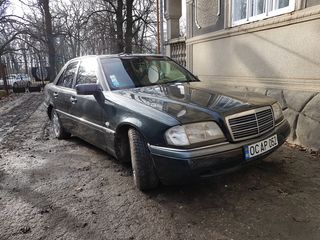 Mercedes C Class foto 1