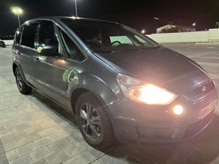 Ford S-Max foto 10