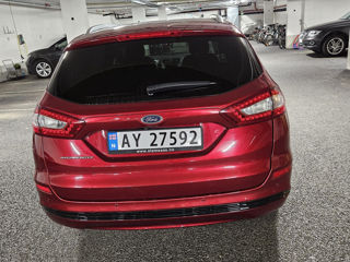 Ford Mondeo foto 2