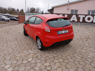 Ford Fiesta foto 3