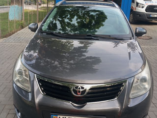 Toyota Avensis foto 3