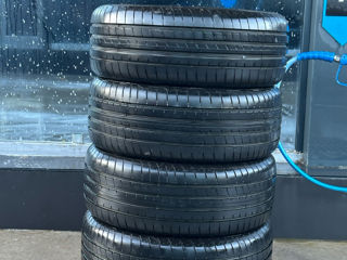 Anvelope Goodyear 235/45 R18 Vară 90% !!! foto 2