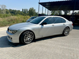 BMW 7 Series foto 3