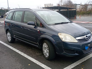 Opel Zafira foto 2