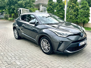 Toyota C-HR foto 1