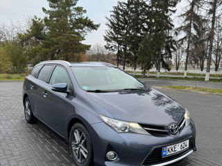 Toyota Auris foto 2