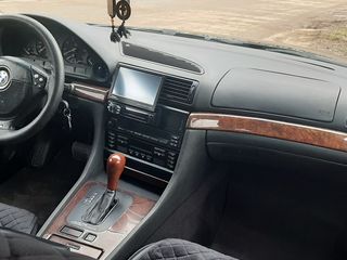 BMW 7 Series foto 4