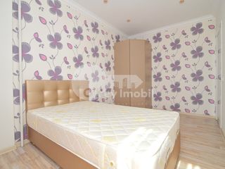 Centrul orașului ! Apartament spațios cu 3 dormitoare+salon, 1200 € ! foto 3