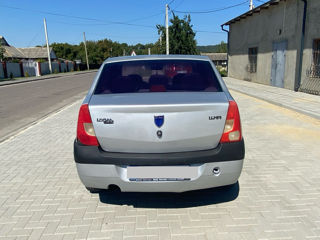 Dacia Logan foto 3