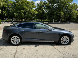 Tesla Model S foto 6