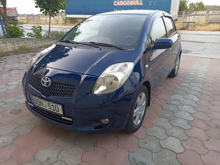 Toyota Yaris foto 4