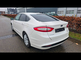 Ford Mondeo foto 5