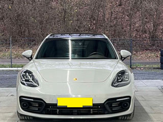 Porsche Panamera foto 8