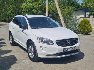 Volvo XC60 foto 2