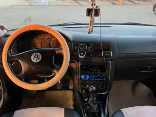 Volkswagen Golf foto 4