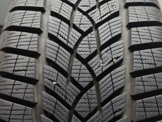 Anvelope iarna Goodyear Ultra Grip Performance 225/45R19 foto 5