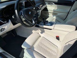 BMW 7 Series foto 8