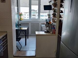 Apartament cu 3 camere, 72 m², Botanica, Chișinău foto 5