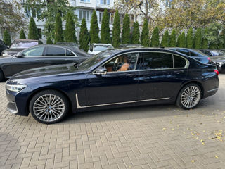 BMW 7 Series foto 7