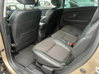 Renault Grand Scenic foto 15