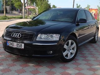 Audi A8 foto 1