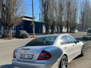 Mercedes E-Class foto 3