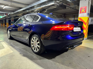 Jaguar XE foto 3