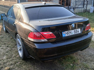 BMW 7 Series foto 3