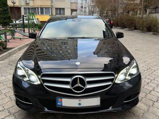 Mercedes E-Class foto 2