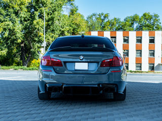 BMW 5 Series foto 5