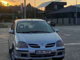 Nissan Almera Tino foto 6