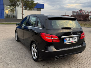 Mercedes B-Class foto 3